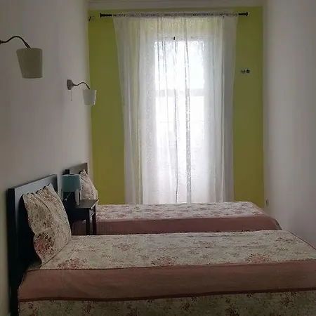 旅馆 塞纳里奥卡迪塔旅舍 *